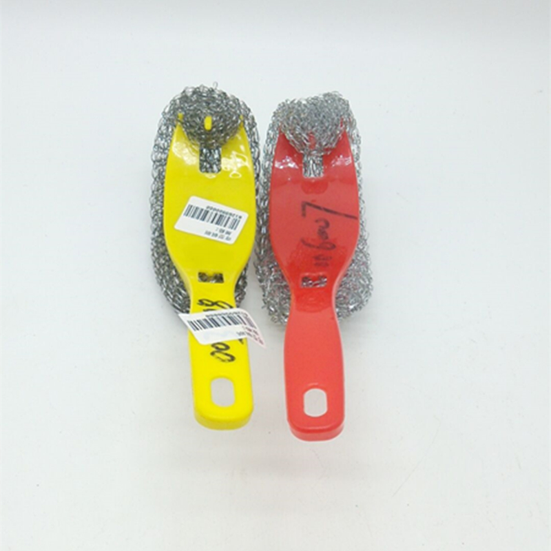 Sunshine Department Store's curved pot brush, long-handled pot brush, dishwashing brush, steel tennis ball cleaning brush Application Scenario