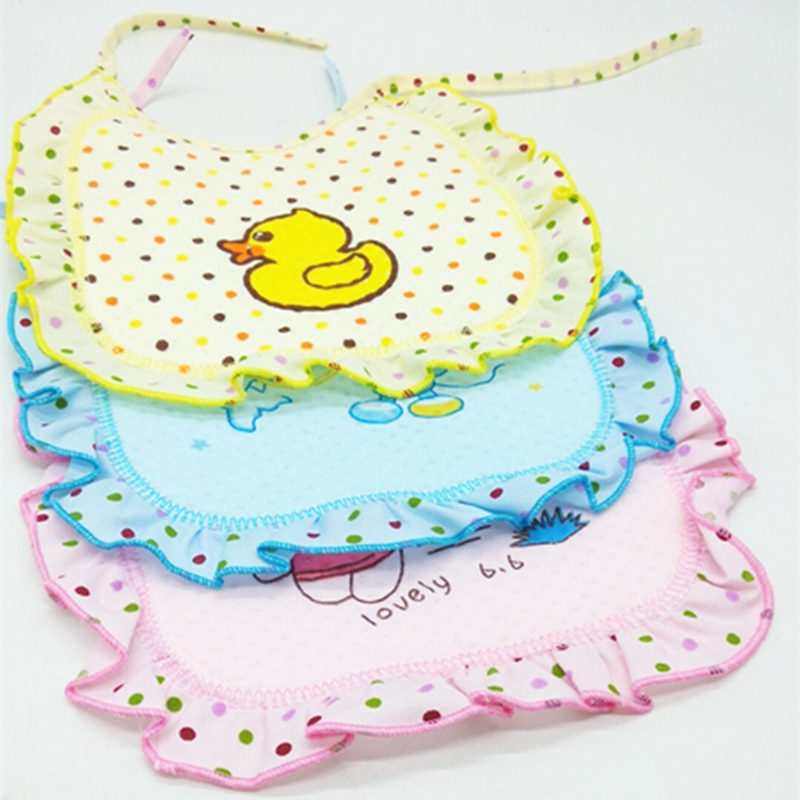 Sunshine Department Store Yijie Baby Lace Wipes, Cartoon Cute Rice Bags, bibs, Children's Saliva pads Application Scenario
