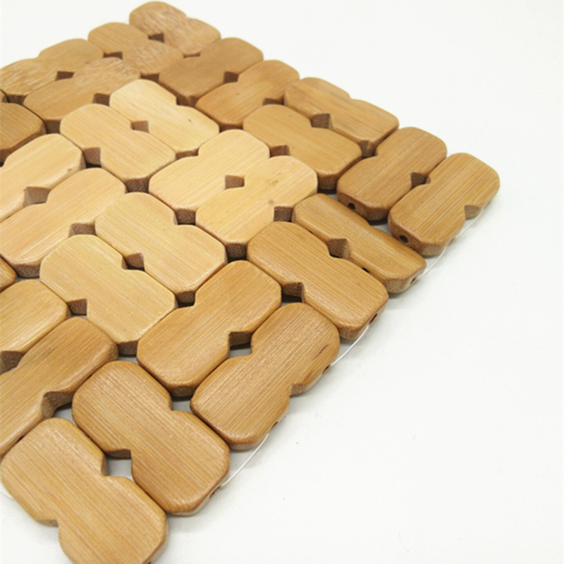 Sunshine Department Store 13*13 eight-shaped granular bamboo MATS, vegetable MATS, table MATS, bowl MATS, cup MATS, heat-insulating and heat-resistant table MATS Application Scenario