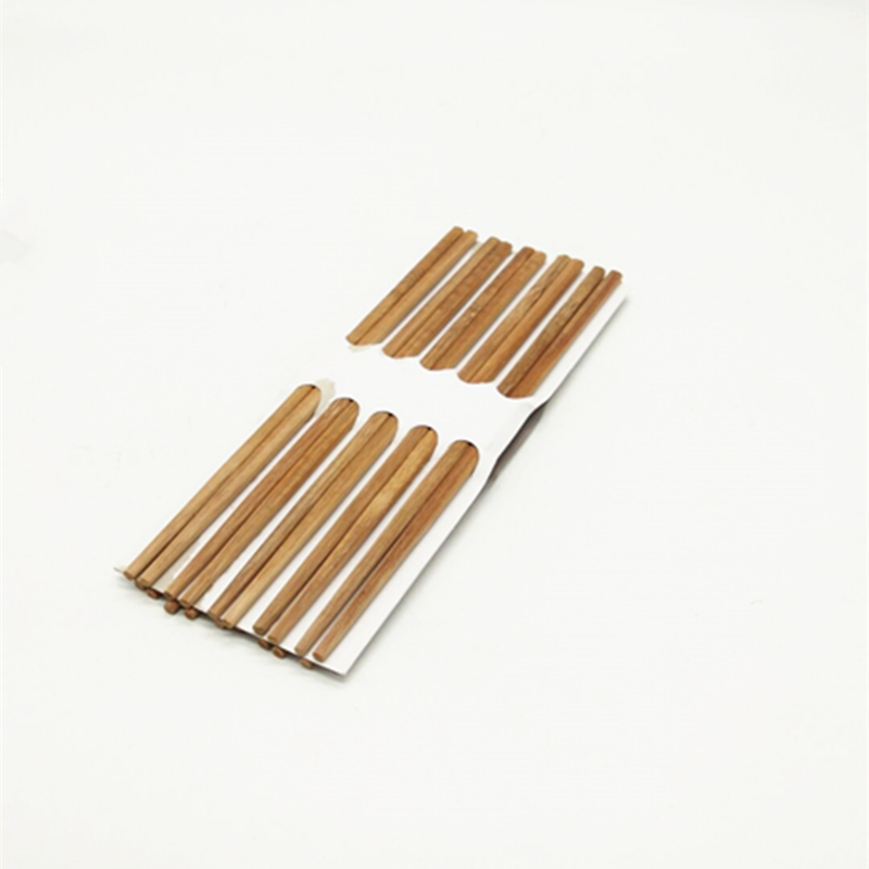 Sunshine Department Store's iron and wood chopsticks are anti-slip and heat-resistant, without paint or wax details Picture