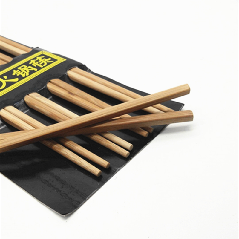 Sunshine Department Store's authentic hot pot chopsticks, deep-fried hot pot cooking noodles, extended chopsticks, anti-scald and anti-slip, healthy bamboo chopsticks Application Scenario
