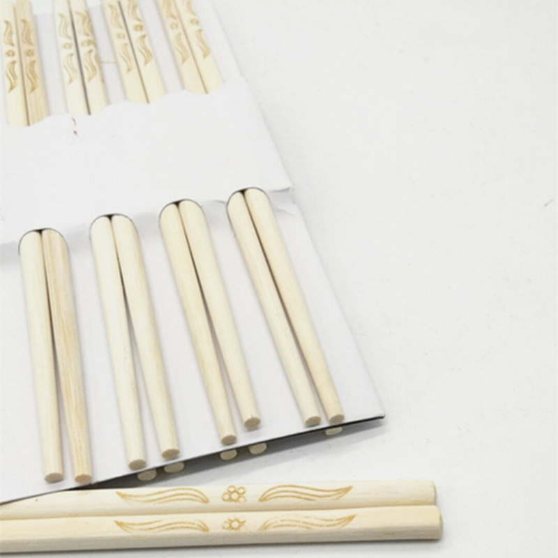 Sunshine Department Store's Family Bond White Bamboo Bone Chopsticks are premium household chopsticks, free of paint and wax, and healthy Application Scenario