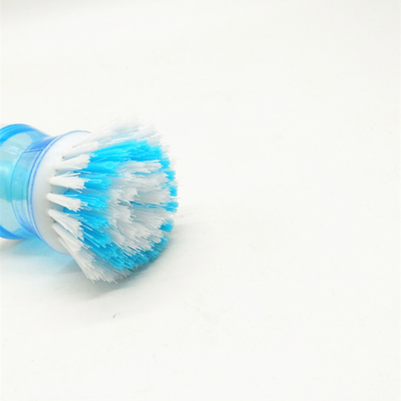 The multi-functional pressure liquid pot brush of Sunshine Department Store does not stick to oil. The dishwashing brush can produce dishwashing liquid by pressing Application Scenario