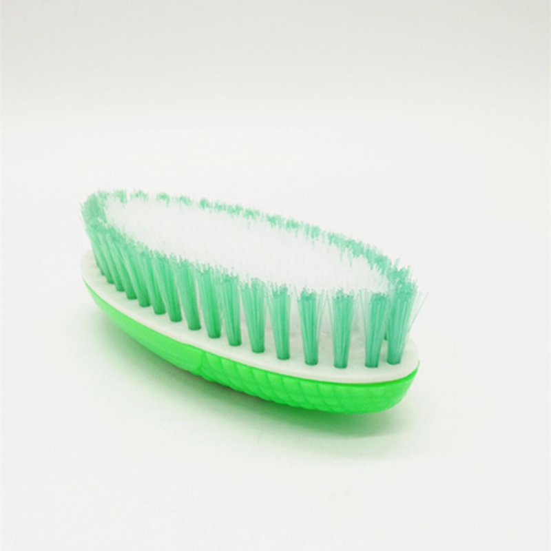 Sunshine Department Store corn-shaped plastic brush, cleaning brush, bathtub brush, shoe brush, board brush, laundry brush Application Scenario