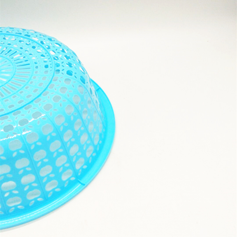 Sunshine Department Store plastic baskets, fashionable round plastic vegetable washing baskets, draining baskets, fruit baskets, vegetable washing baskets, draining baskets Application Scenario