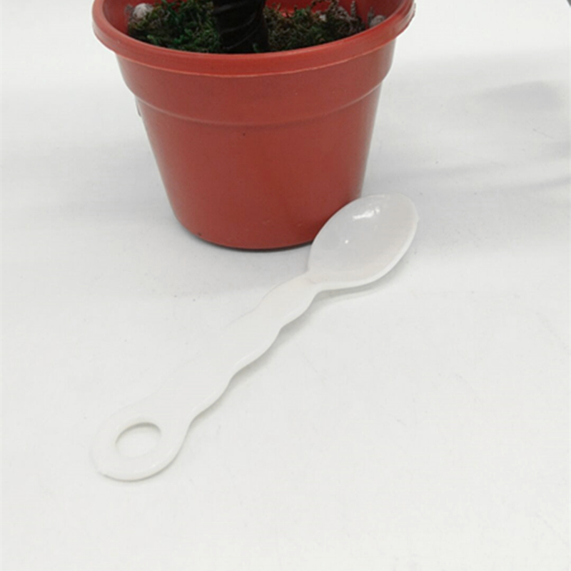 Sunshine Department Store 307 Plastic Children's Bowl: Creative and cute children's plastic bowl, thickened anti-drop plastic bowl Application Scenario