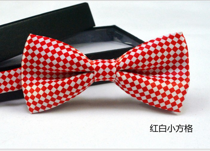 Cute bow ties for men and women, checkered polka dot group bow ties, Korean-style printed best man performance bow ties Application Scenario