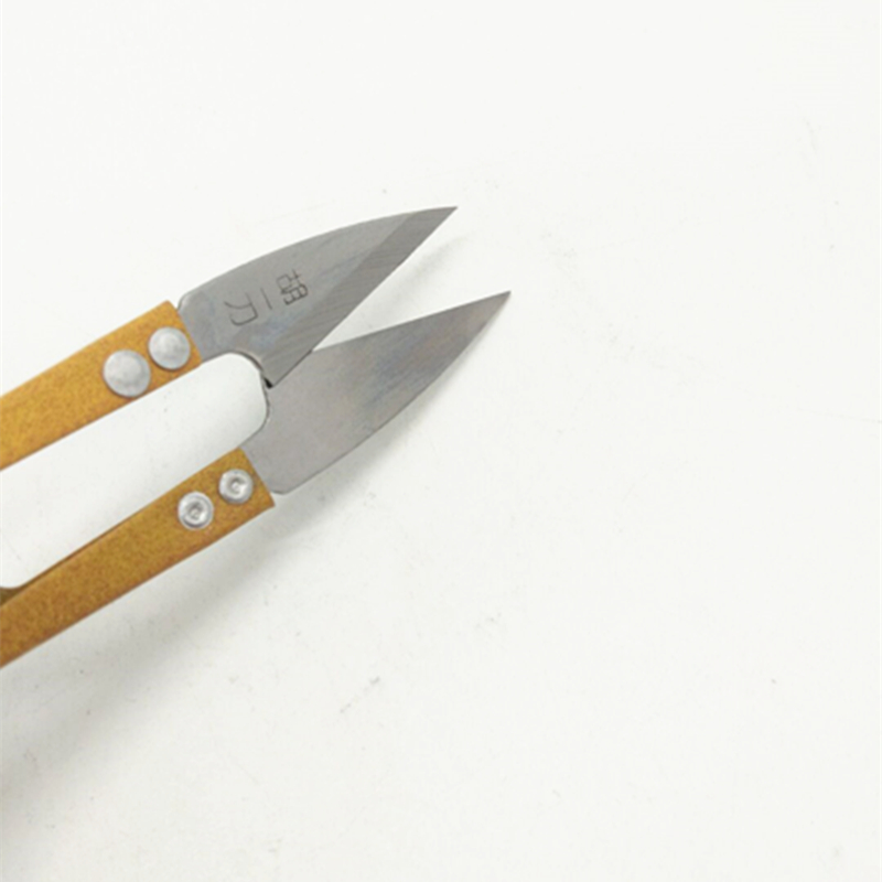 Sunshine Department Store Hu Yidao Spring yarn scissors, cross-stitch U-shaped small scissors, tailor scissors Application Scenario