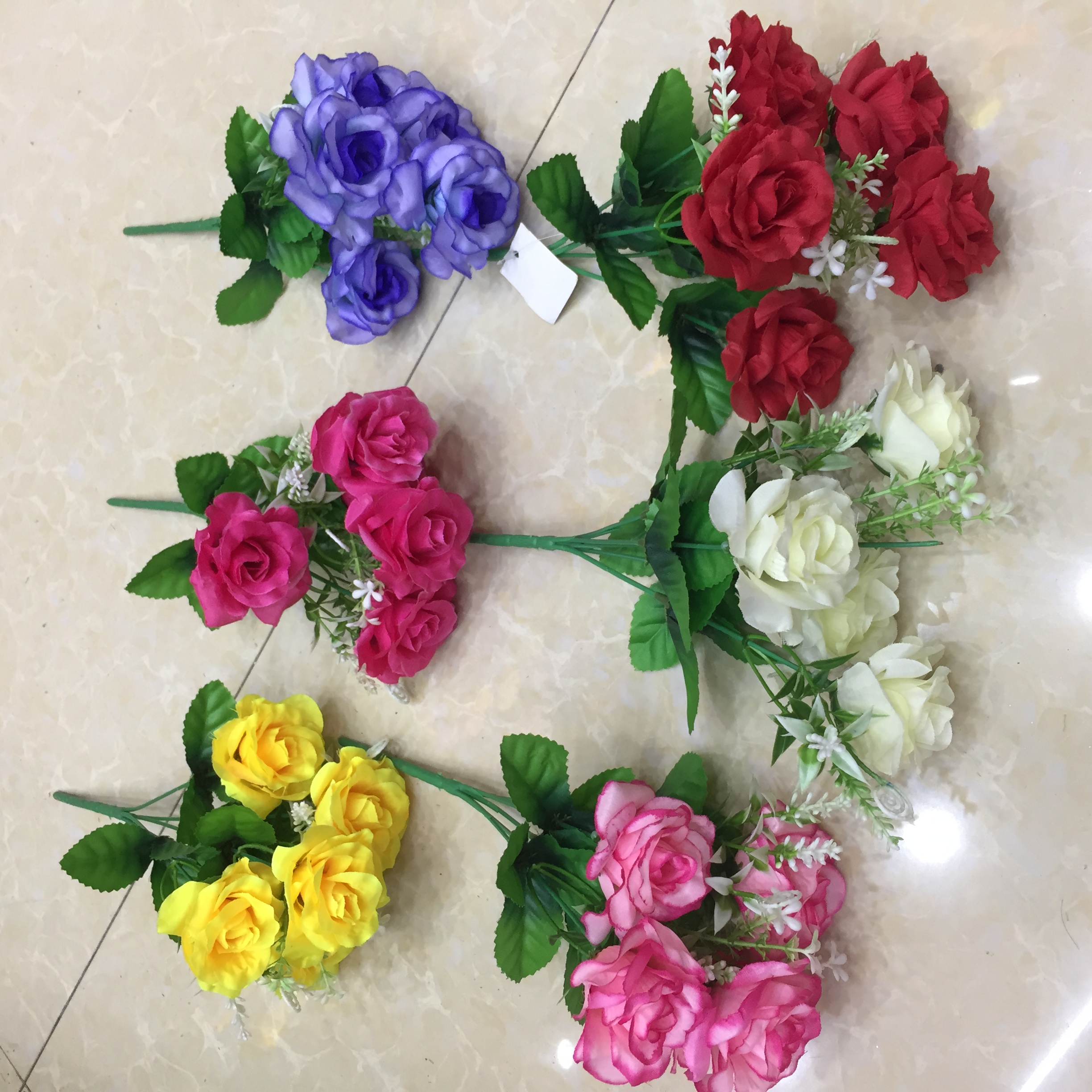 The artificial flower of the 5-forked spring Michelia is a man-made flower details Picture