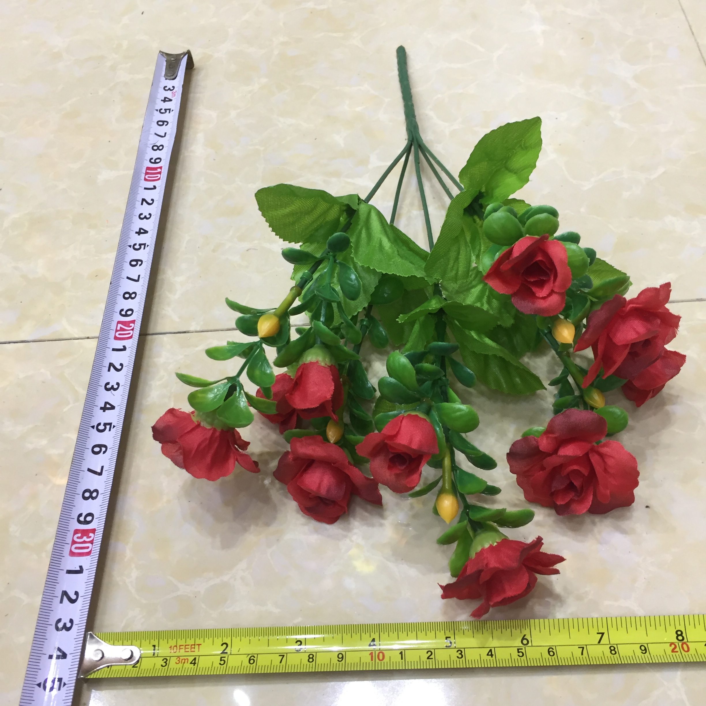 Five-pronged spring-colored rose bud artificial flower Application Scenario