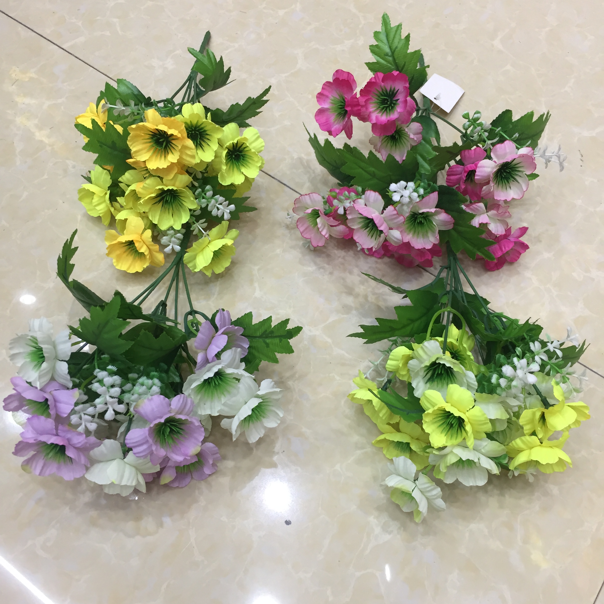 Five-pronged plum blossom artificial flower details Picture