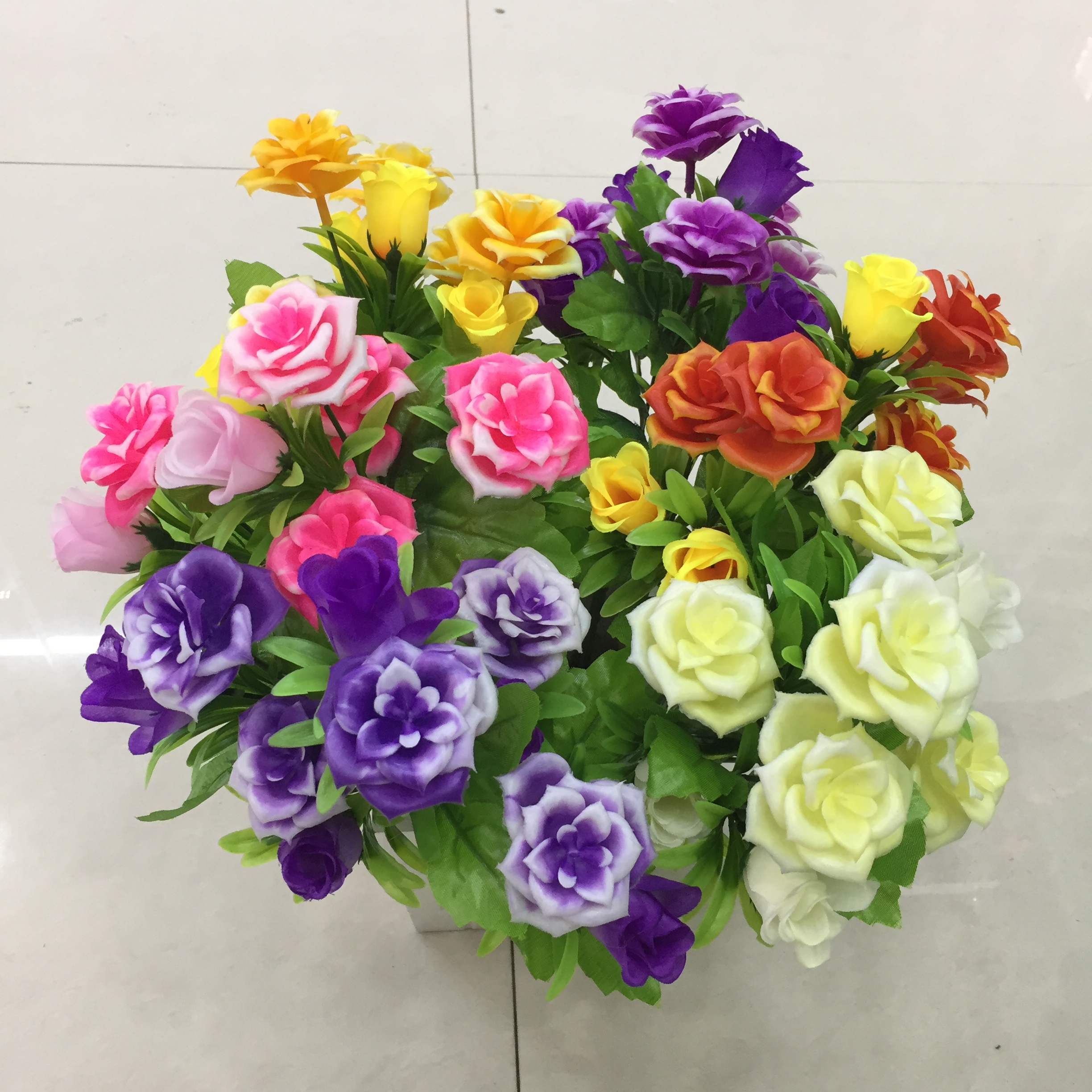 Five plastic rose buds Specification drawing