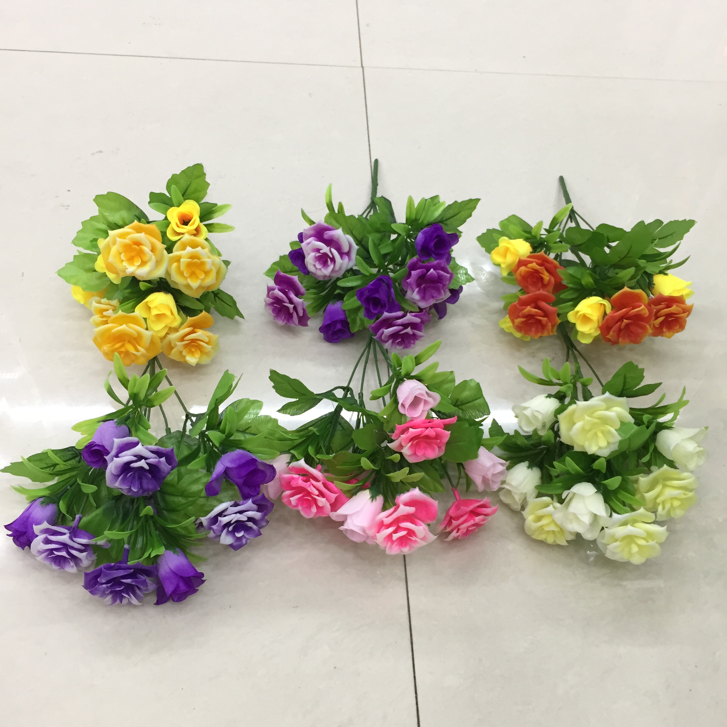 Five plastic rose buds Application Scenario