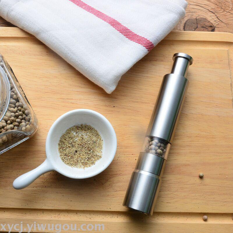 Creative kitchen glass seasoning bottle, manual plastic transparent pepper, sesame and black pepper grinder, rotary grinder