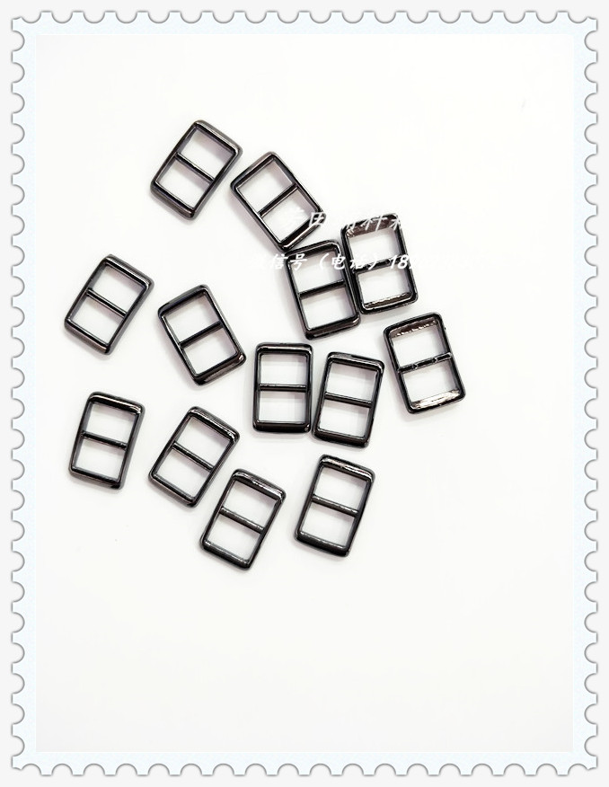 10 أزرار سوداء صغيرة Specification image