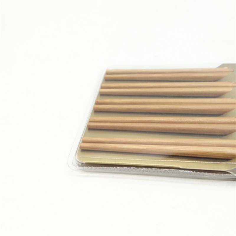 Sunshine Department Store 0222 Ten-pair mixed bamboo chopsticks for household use, high-quality, unpainted and waxed, eco-friendly bamboo chopsticks Application Scenario