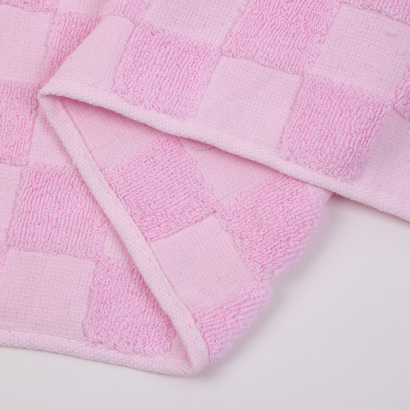 Soft and comfortable jacquard square cut face towel, pure cotton gift towel Application Scenario