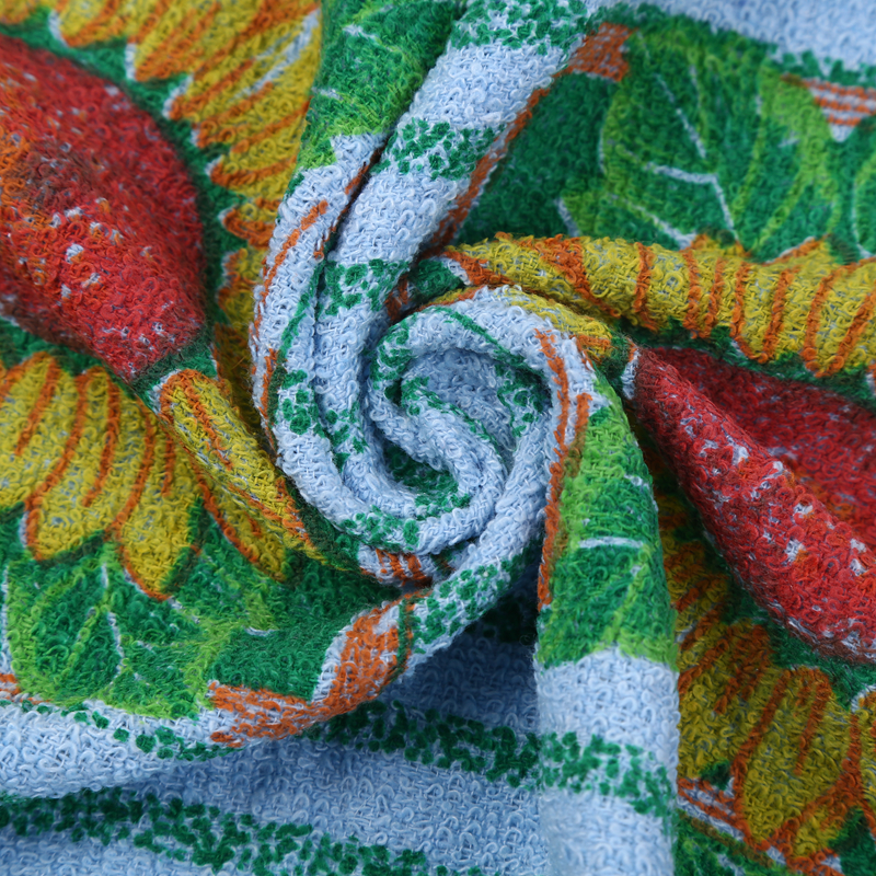 The pure cotton flower-printed face towel is soft and comfortable Application Scenario