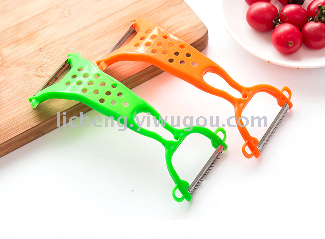 Peeler, multi-functional peeler, fruit peeler