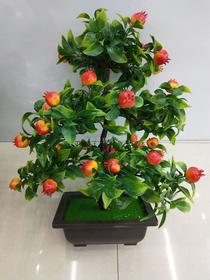 Decorate the living room window with a five-fork fruit tree