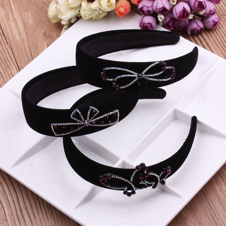 10 yuan boutique fuente de flequilla negra aro de cabeza aro de pelo ancho arco de pelo cinta de pelo prensado diamante adorno de pelo incrustado diamante details Picture