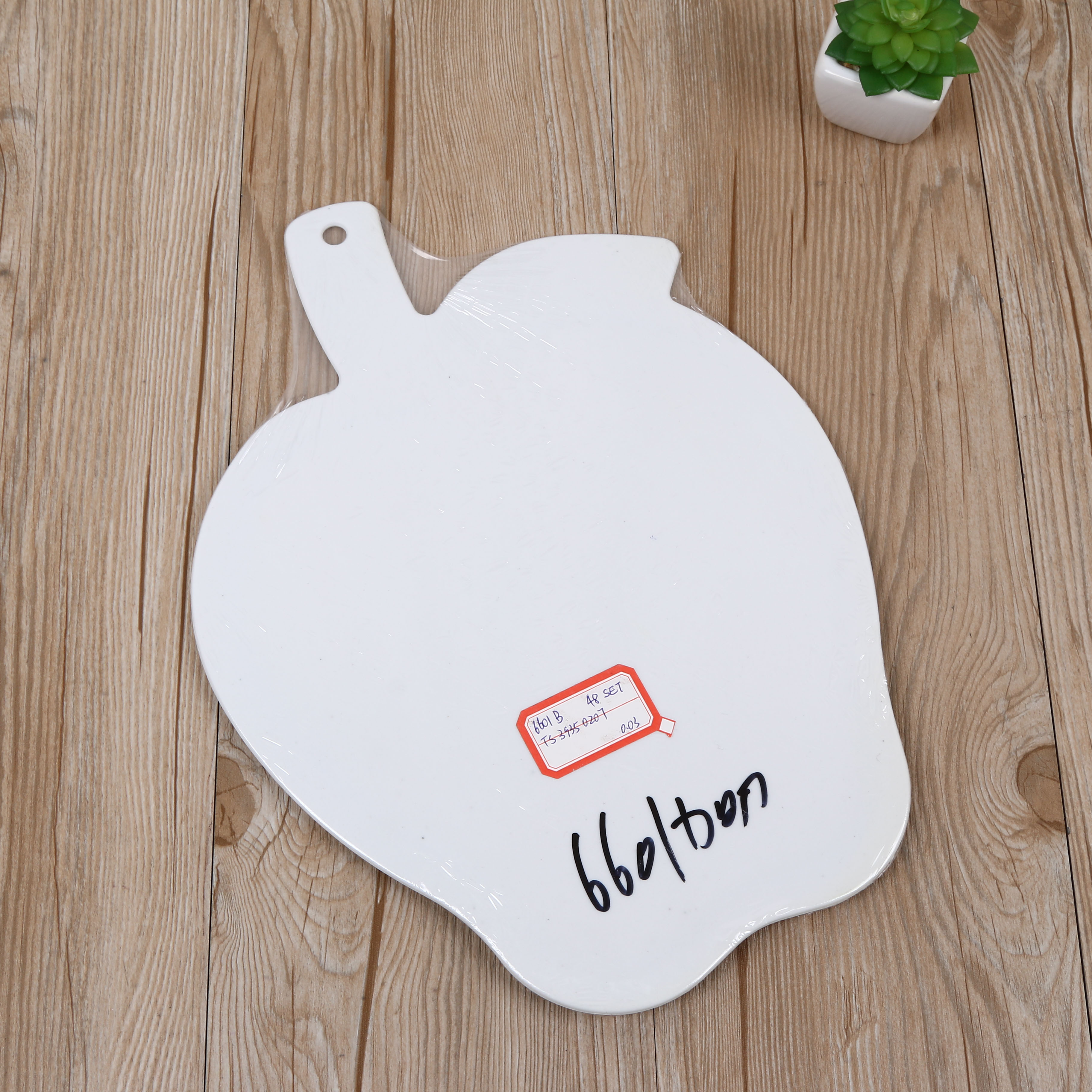 带刀菜板/塑料彩色水果菜板细节图