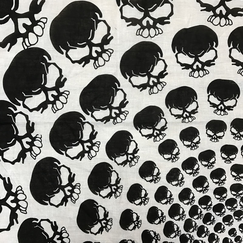 Cotton gradient skull outdoor large handkerchiefs, handkerchiefs, sports sweat-absorbing headscarves, 55CM square towels for export from street stalls