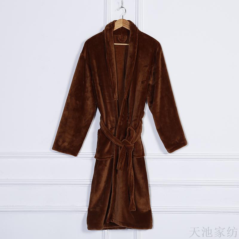 Factory direct sales, high-end custom-made flannel solid color bathrobes for export, couple home bathrobes in stock and wholesale Application Scenario