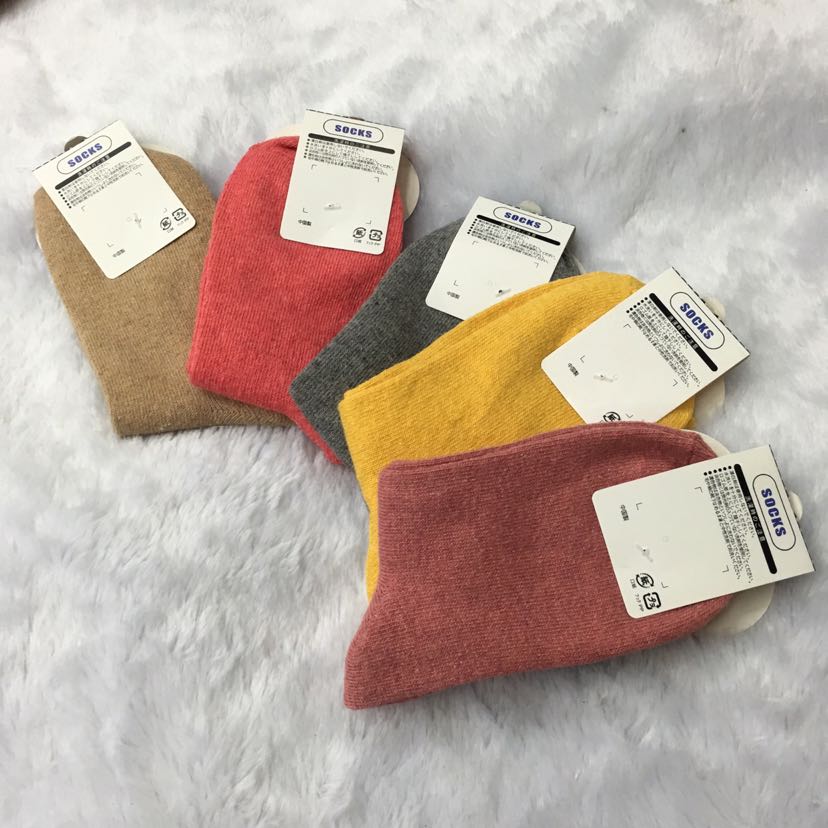 2017 New rabbit wool socks, women's socks, mid-calf socks, floor socks, boot socks, warm socks, loose-fitting socks, cartoon socks Specification image