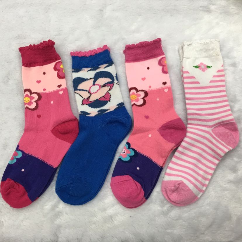Street stall polyester-cotton double yarn socks for boys and girls aged 9 to 13, loose-fitting socks, lace socks, autumn and winter socks details Picture