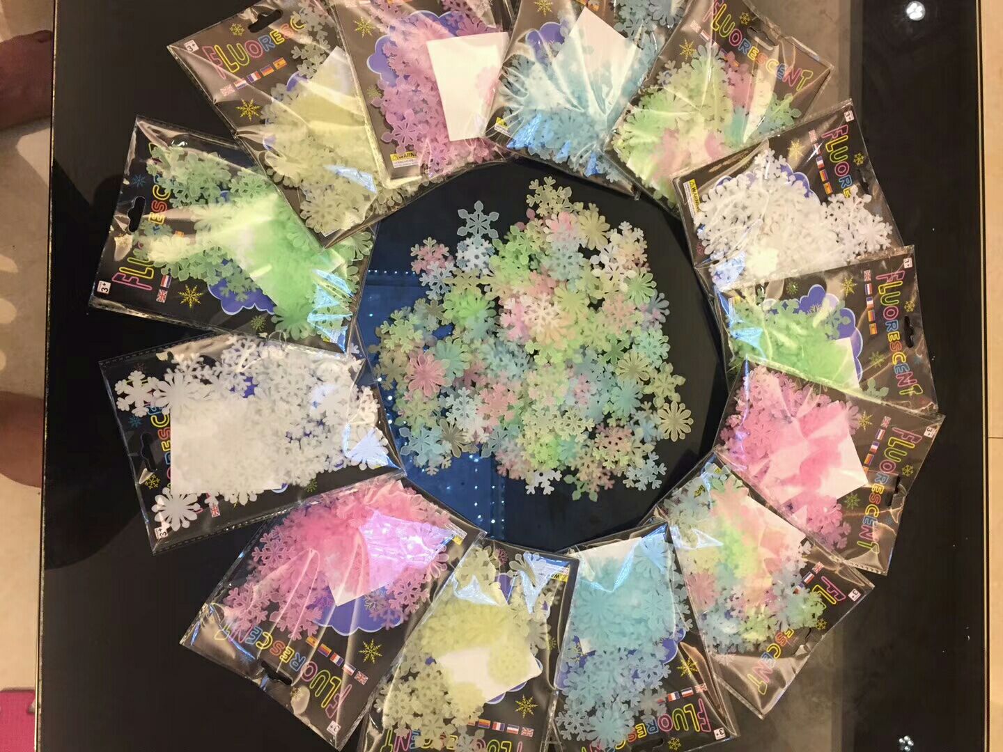 新款挂饰幼儿园装饰 圣诞雪花片 带贴