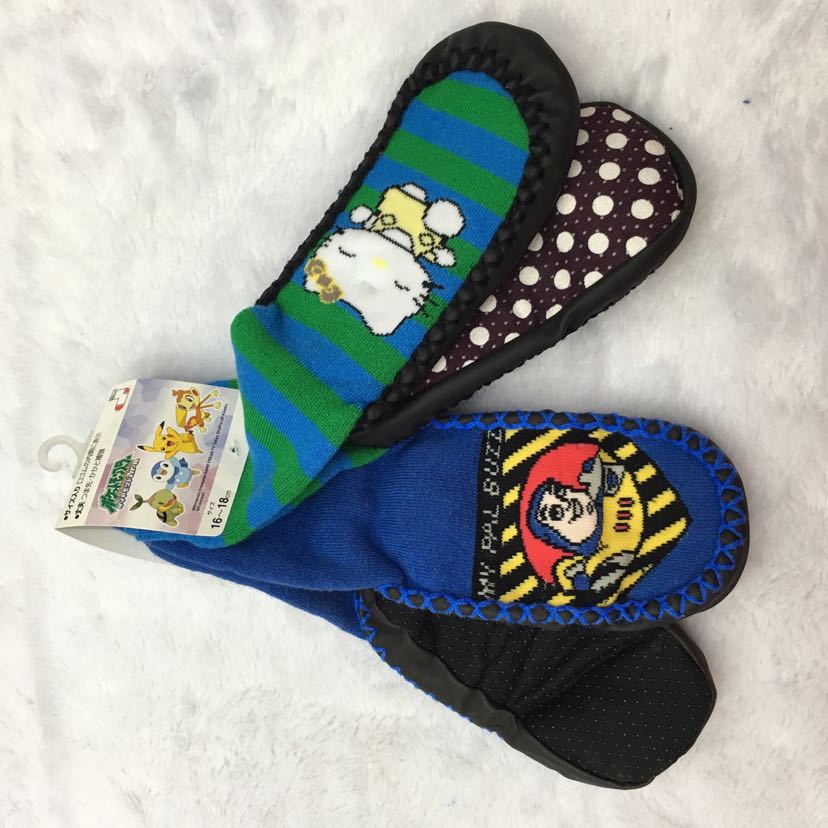 Street stall floor socks, hoop socks, baby socks, walking socks, walking shoes, anti-slip socks, early education center socks Application Scenario