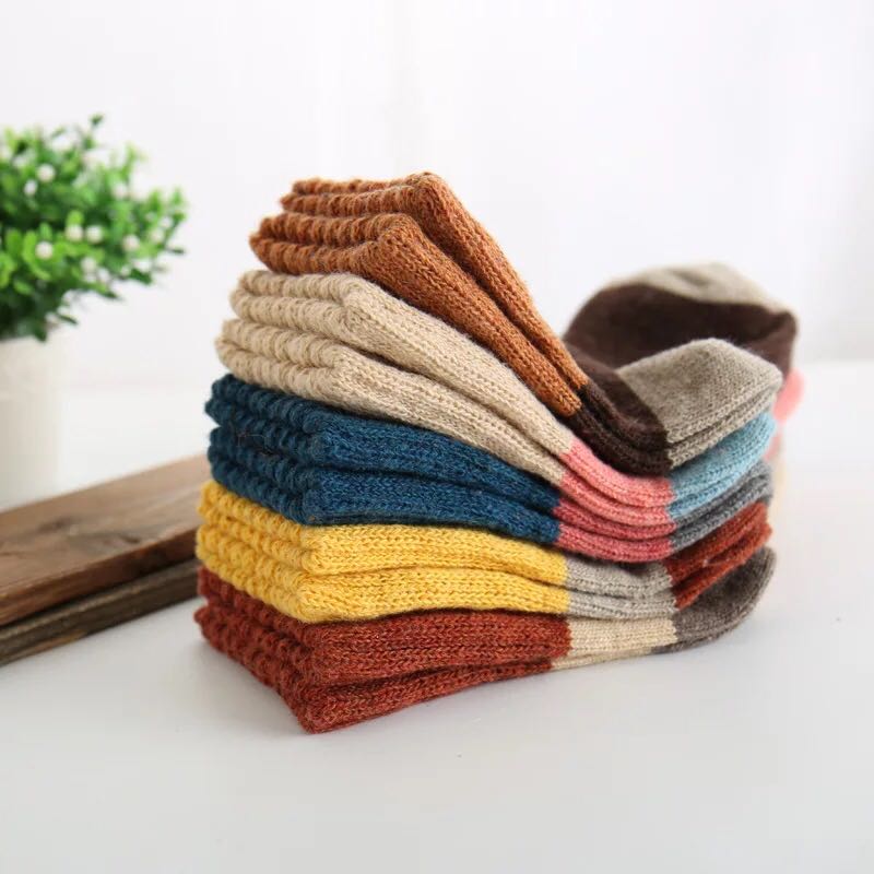 Winter Japanese-style wool socks for women, Korean solid-color cotton mid-calf warm thickened wool student retro short socks Application Scenario