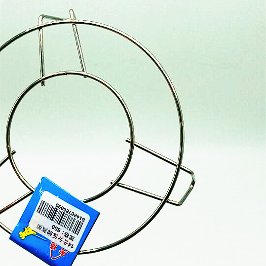 Sunshine Department Store's 14 cm stainless steel low-legged steaming rack, steaming pad, steaming rack, multi-purpose triangular rack for steaming dishes Application Scenario