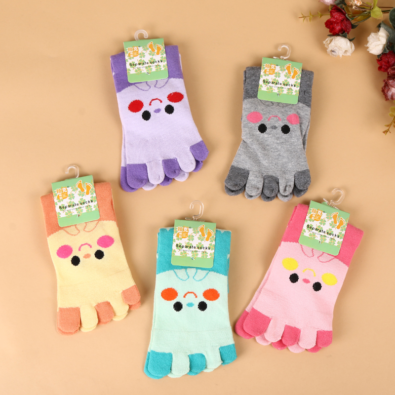 Hyatt Rabbit 2017 New Winter Comfortable Warm Five-Finger Socks, Cotton Socks, Cute Cartoon Women's Socks