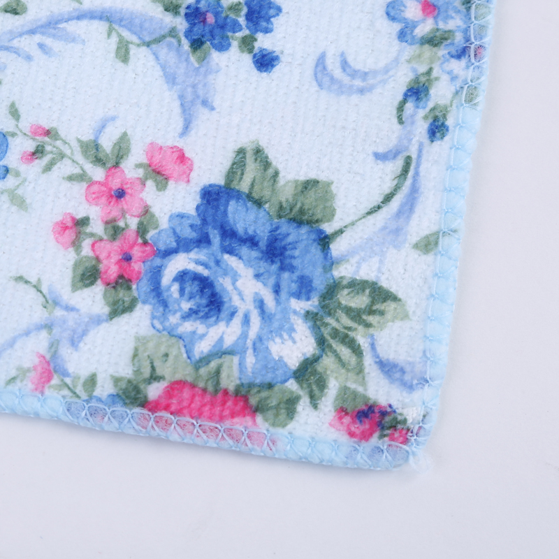 Factory direct sales of fresh and simple flower-printed small square handkerchiefs Application Scenario