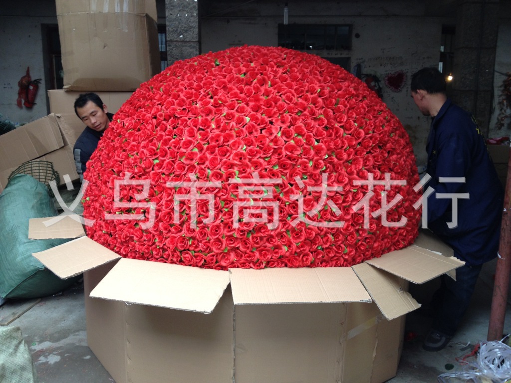 2-meter rose artificial flower balls are available for wholesale from flower ball manufacturers. Custom-made wedding flower balls are of various shapes Specification image
