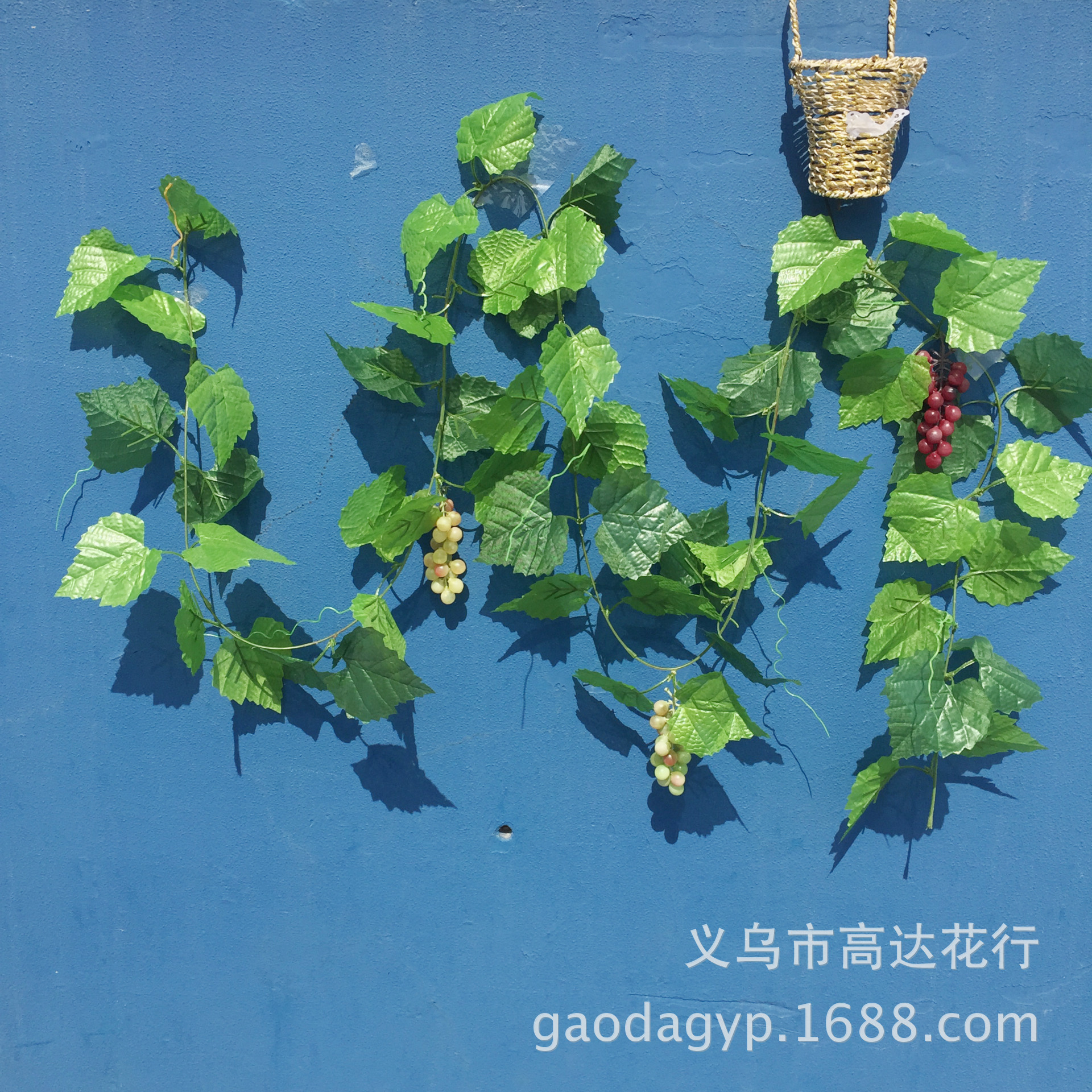 Single artificial grapevine stem, artificial green vine leaves, artificial grapevine leaves, artificial ivy