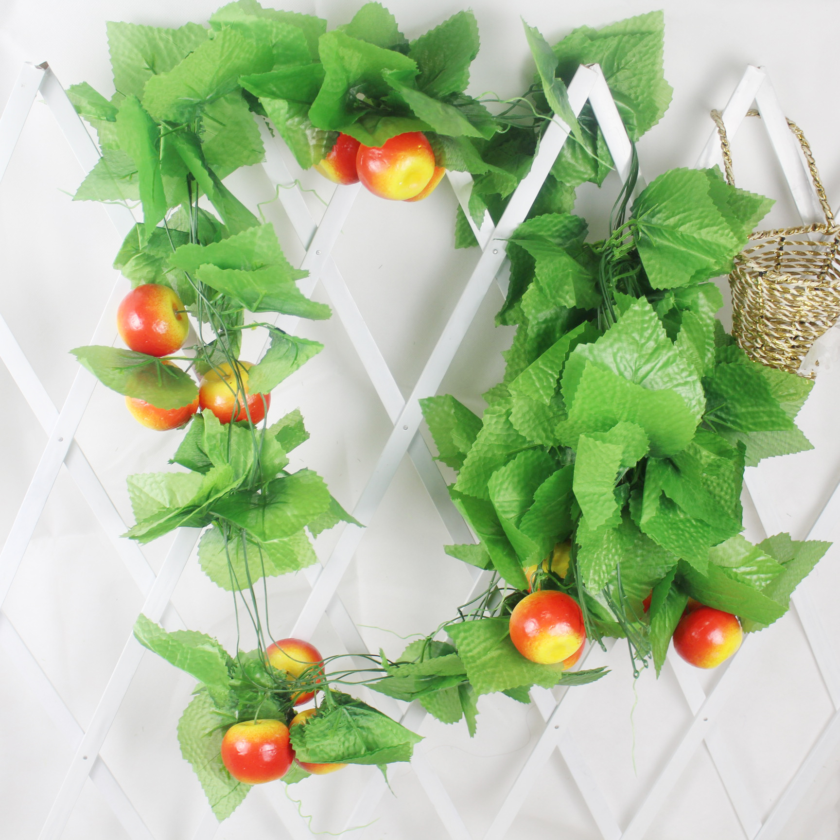 Manufacturers direct simulation fruit and vegetable string rattan fruit rattan foam fruit rattan hotel farmhouse ceiling