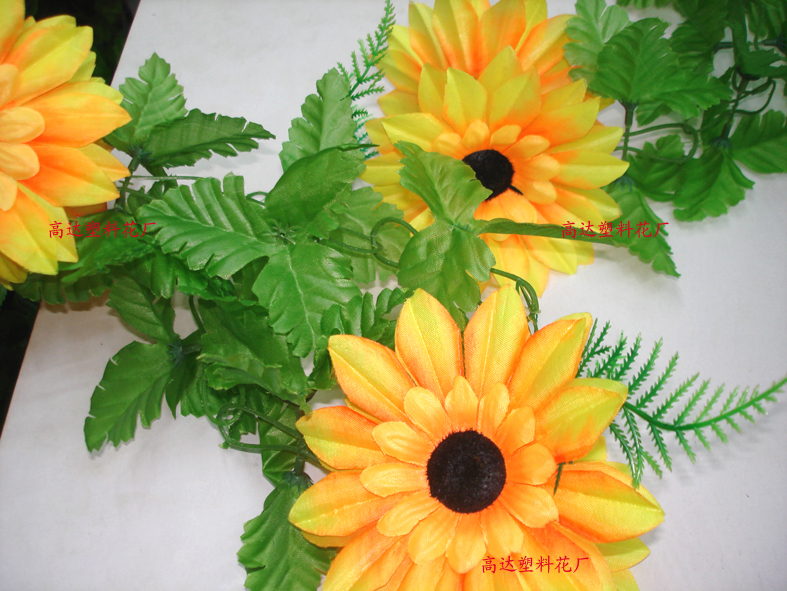Wholesale of simulated sunflower chains, simulated flower vines, simulated sunflower vines, and simulated vines