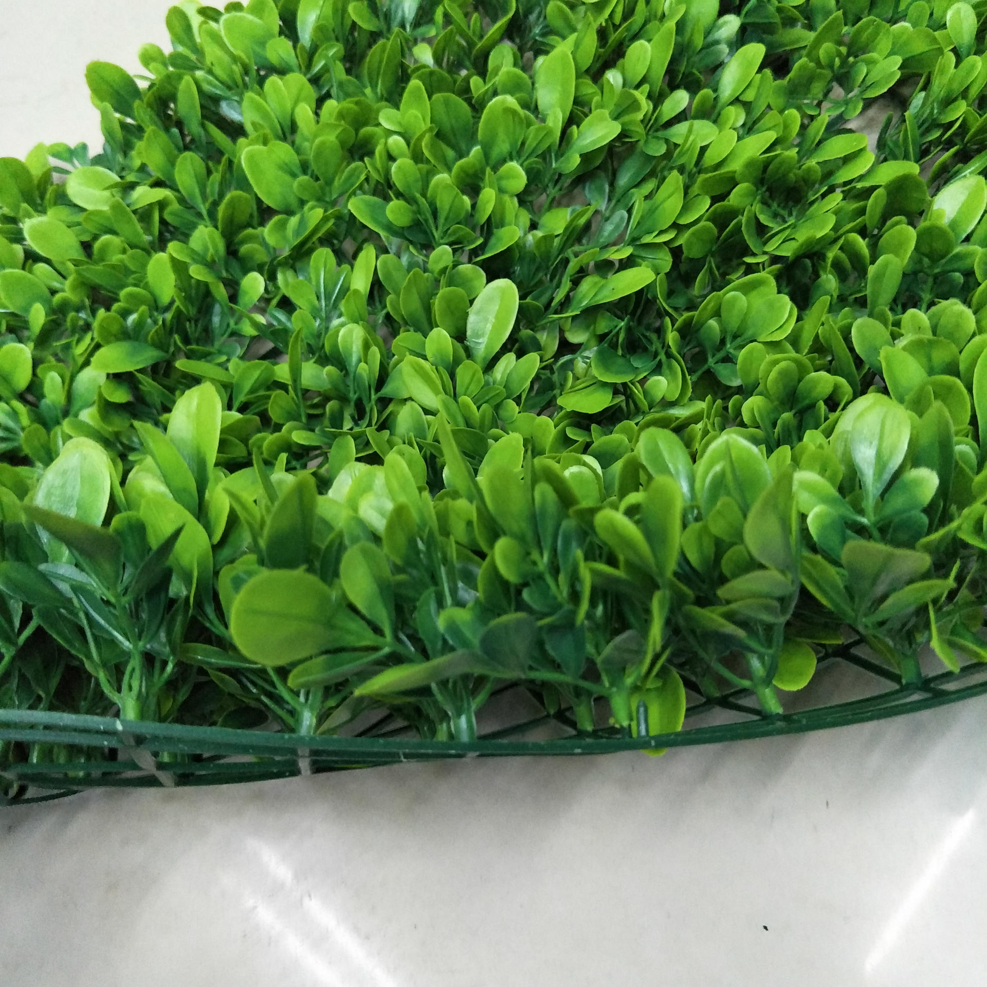 Artificial flowers, artificial lawns, artificial trees, artificial flowers, artificial lawns, artificial trees, plastic flower factories, plant walls, lawns, artificial boxwood grass, artificial large milan lawns, artificial lawns, garden lawns, artificial flowers, artificial lawns, artificial trees Application Scenario