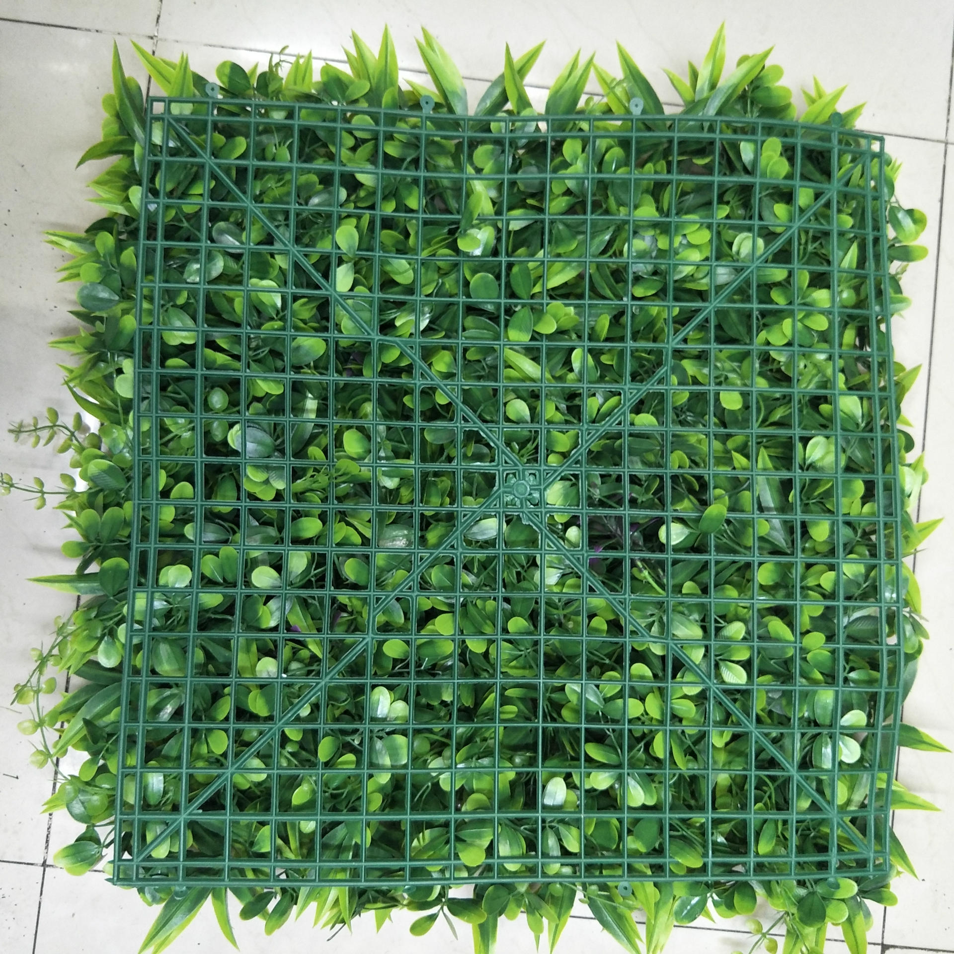 Artificial flowers, artificial lawns, artificial trees, artificial flowers, artificial lawns, artificial trees, plastic flower factory, 50*50cm tall, gladiolus lawn, plant wall grass, plastic grass, artificial lawn, garden plant wall Application Scenario