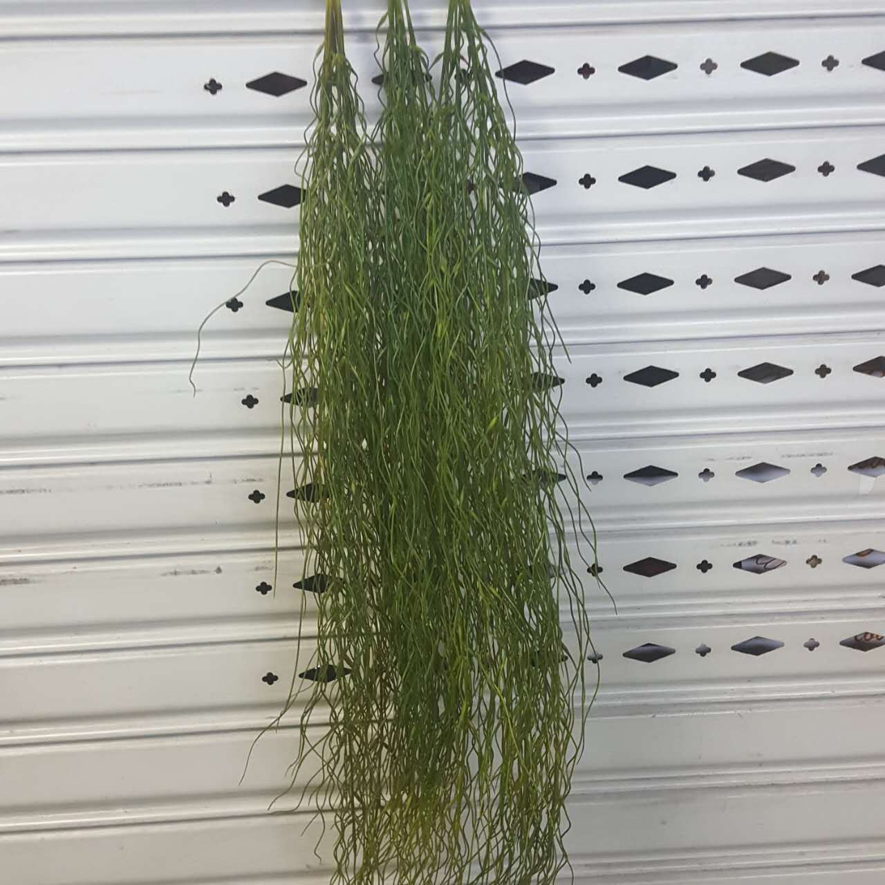 Artificial flowers, artificial lawns, artificial trees, artificial flowers, artificial lawns, artificial trees, plant wall accessories, artificial prayer beads, artificial dragon whiskers, plant wall decoration, real photos of artificial grass, willow leaves across the river, artificial flowers, artificial lawns, artificial trees Application Scenario