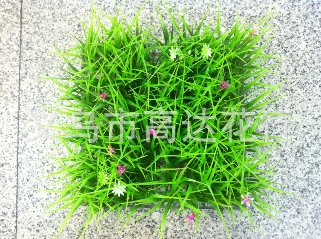 Factory direct sales of artificial turf, artificial large seedling turf, eucalyptus grass turf and Milan turf can be mixed in batches