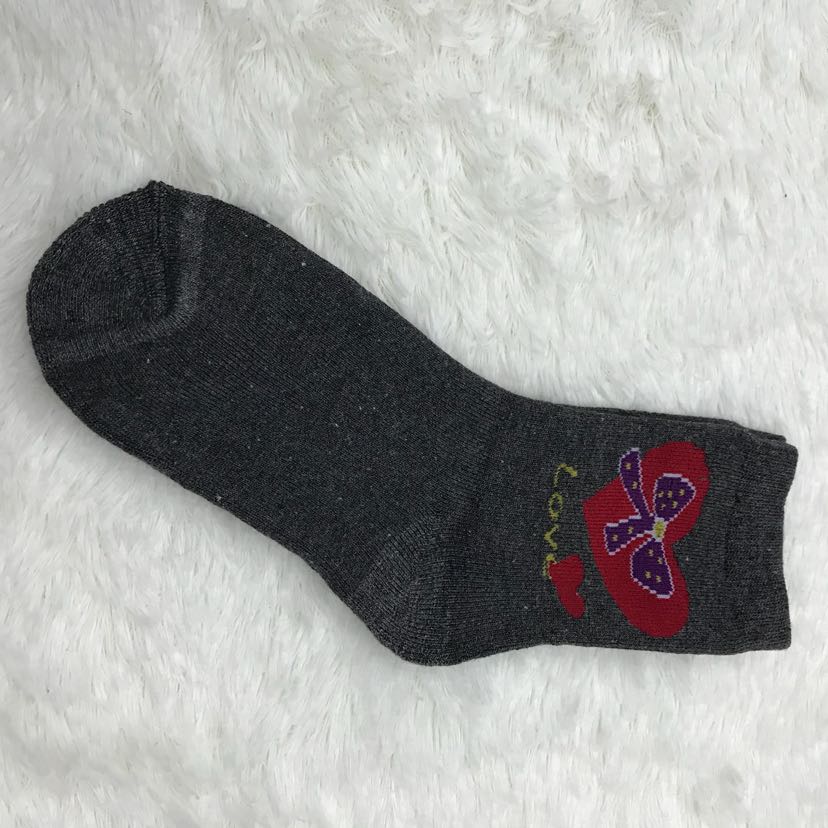Women's autumn and winter rabbit wool socks for street vendors, thickened and warm with loops and fleece, Korean version deodorizing and sweat-absorbing mid-calf socks for women details Picture