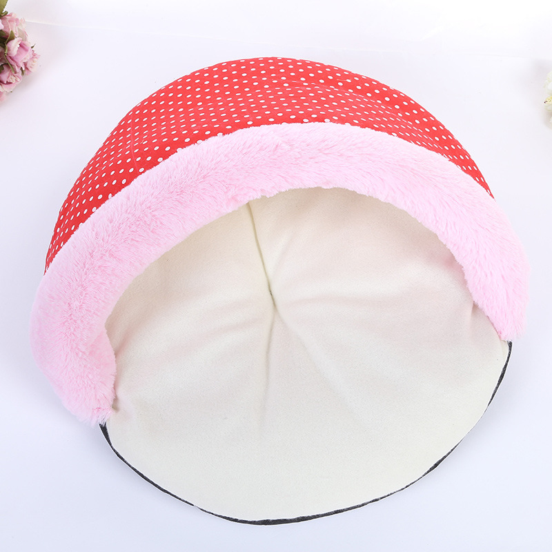 Factory direct sales of cute slipper shaped pet bed pads, printed comfortable dog seat pads and pet supplies Application Scenario
