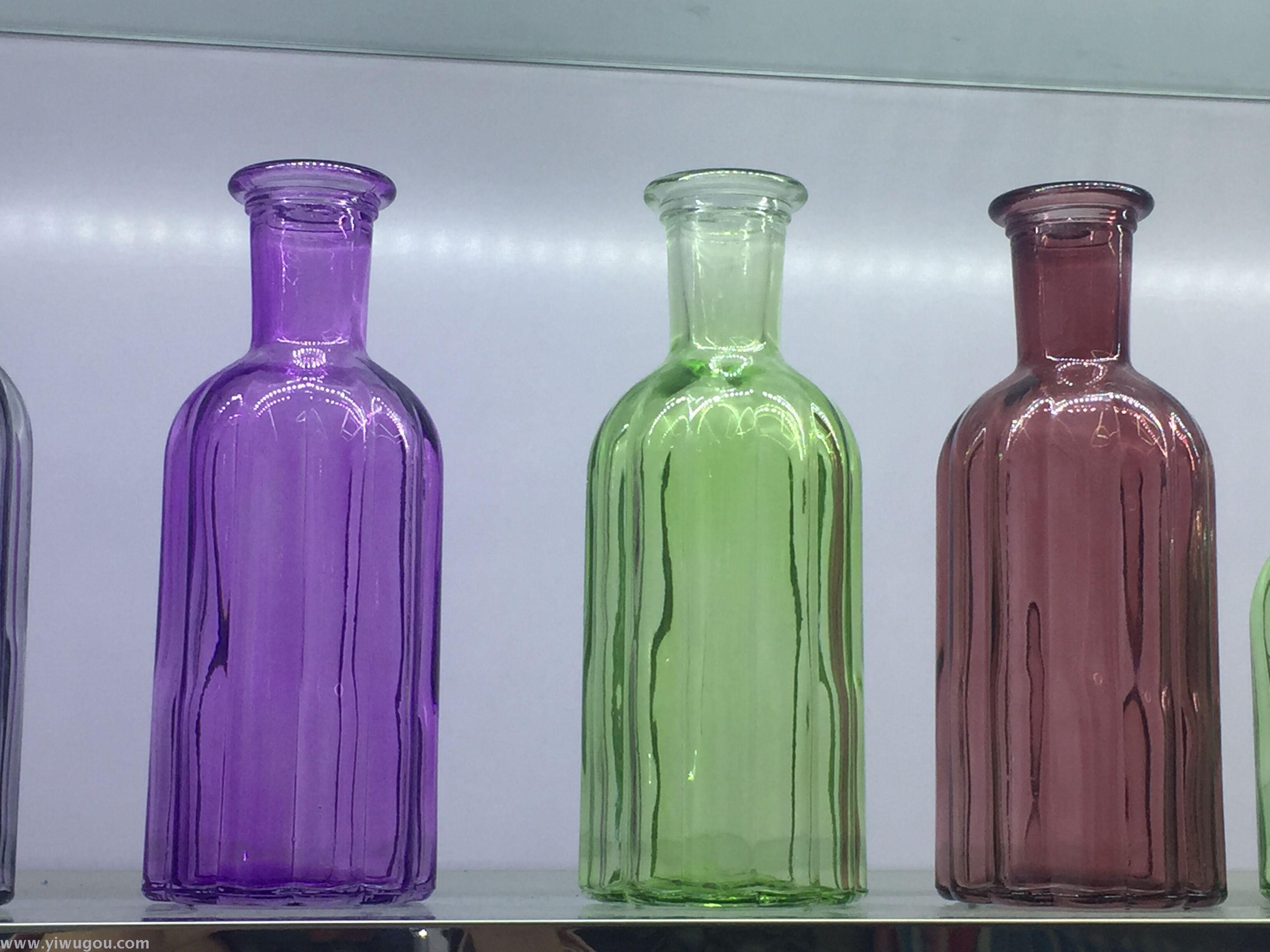 Glass vase