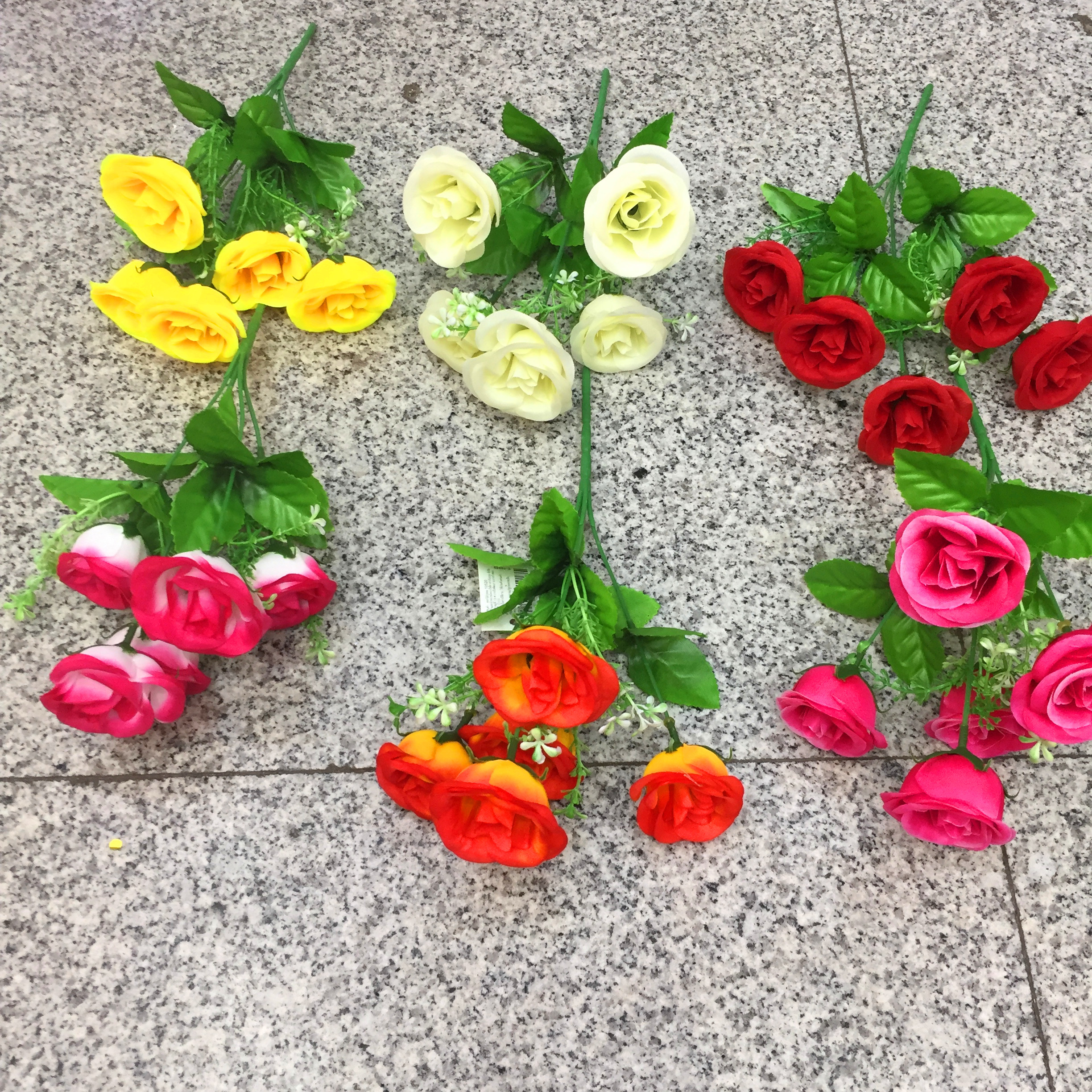 Simulated flower head lover rose details Picture