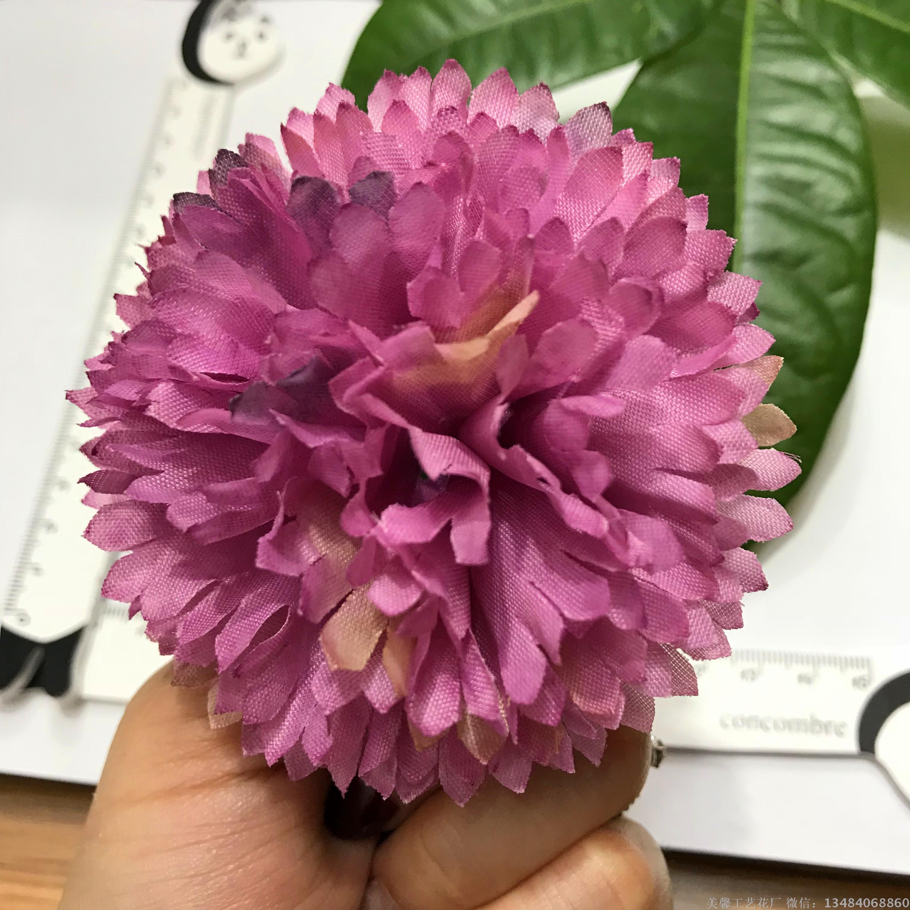 Artificial flower balls, chrysanthemum heads, artificial flowers, silk flowers details Picture