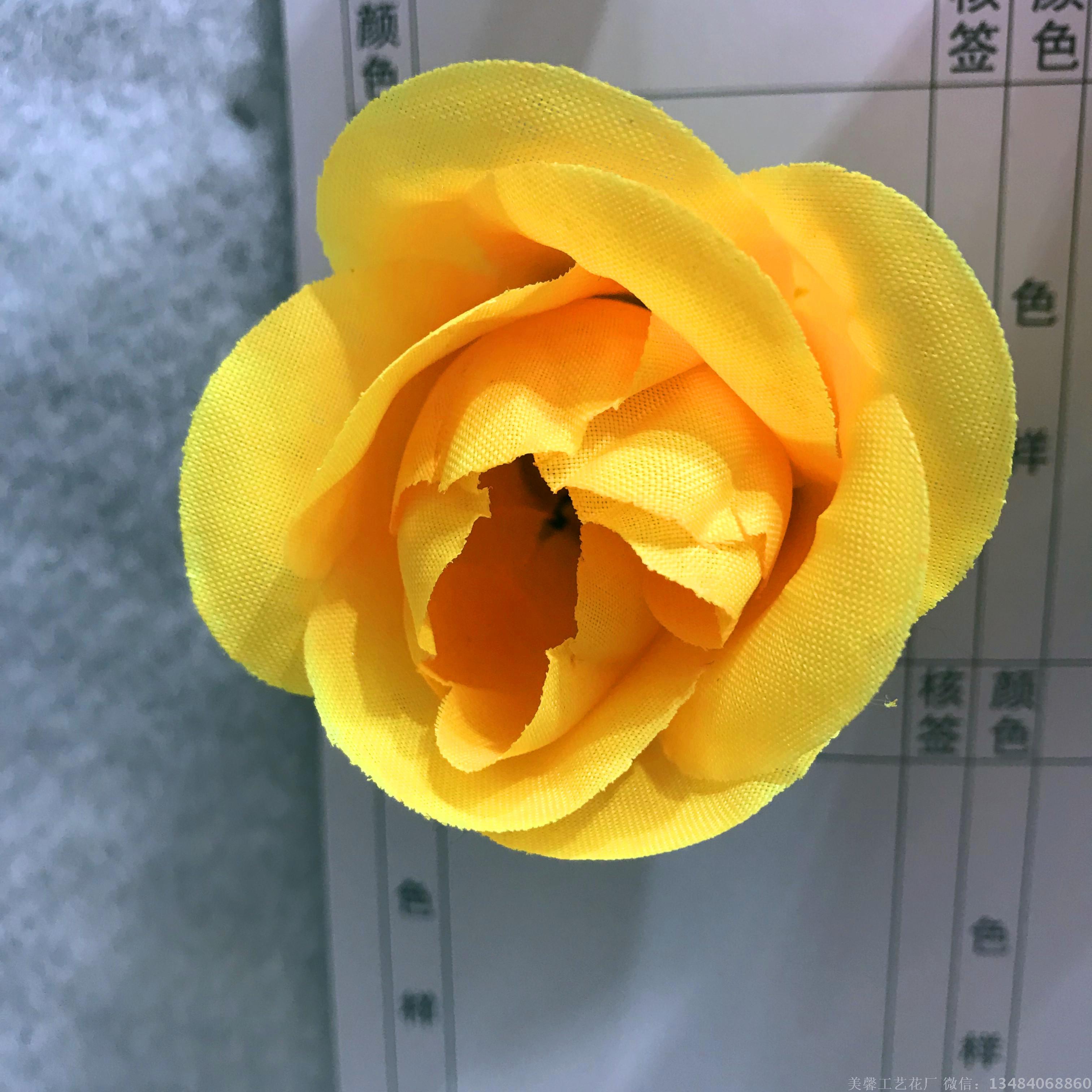 Artificial flower heads, simulated flowers, silk flowers, silk fabric craft flowers details Picture